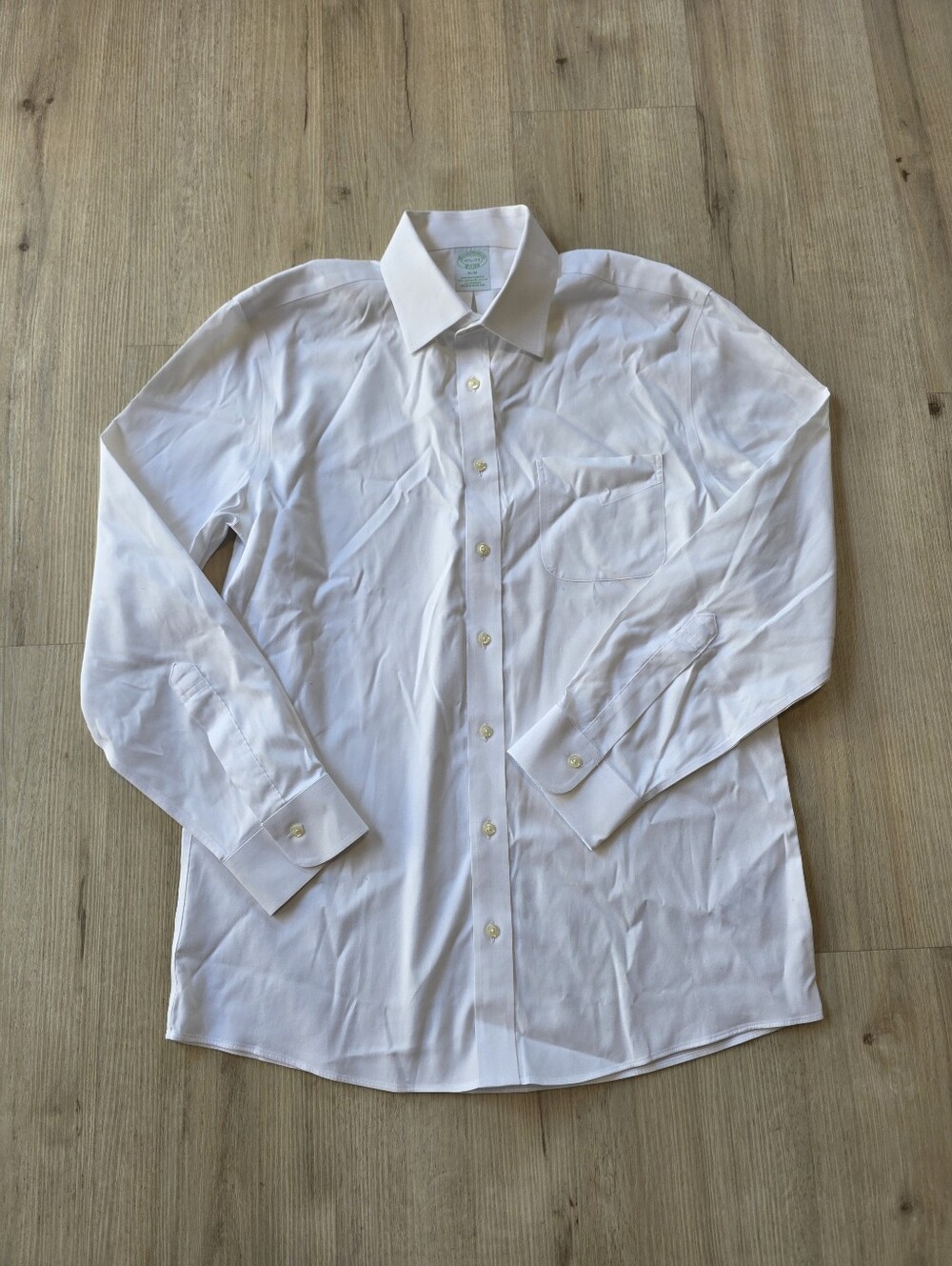 Brooks Brothers Men's Button Front White Shirt Size 15.5-33 Slim Non-iron Stretc